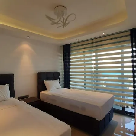 Daire Lovely Apartment With Jacuzzi And Fantastic Sea View Near Beach In Antalya *