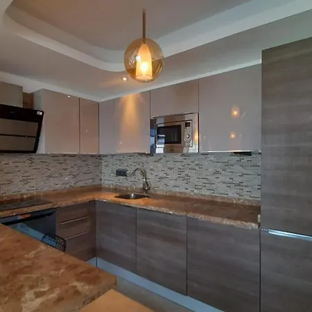 Lovely Apartment With Jacuzzi And Fantastic Sea View Near Beach In Antalya Daire