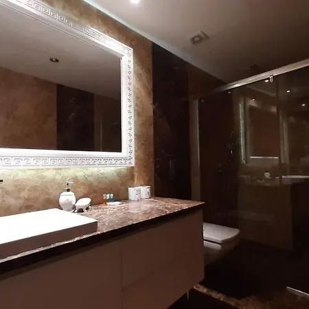 Lovely Apartment With Jacuzzi And Fantastic Sea View Near Beach In Antalya Daire